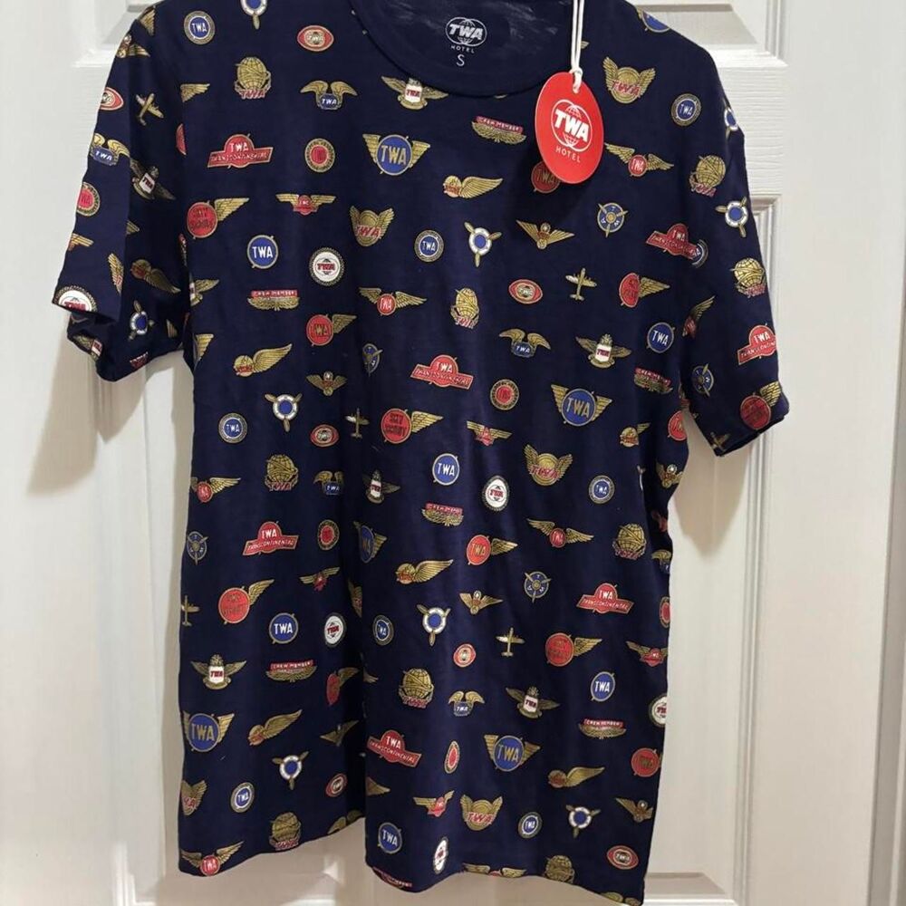 Unbranded Men's Navy and Blue T-shirt